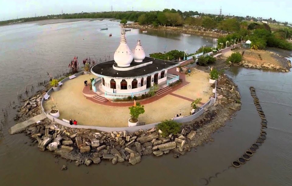 Sewdass Sadhu Shiva Mandir Temple in the Sea, Waterloo, Trinidad, Trinidad and Tobago
